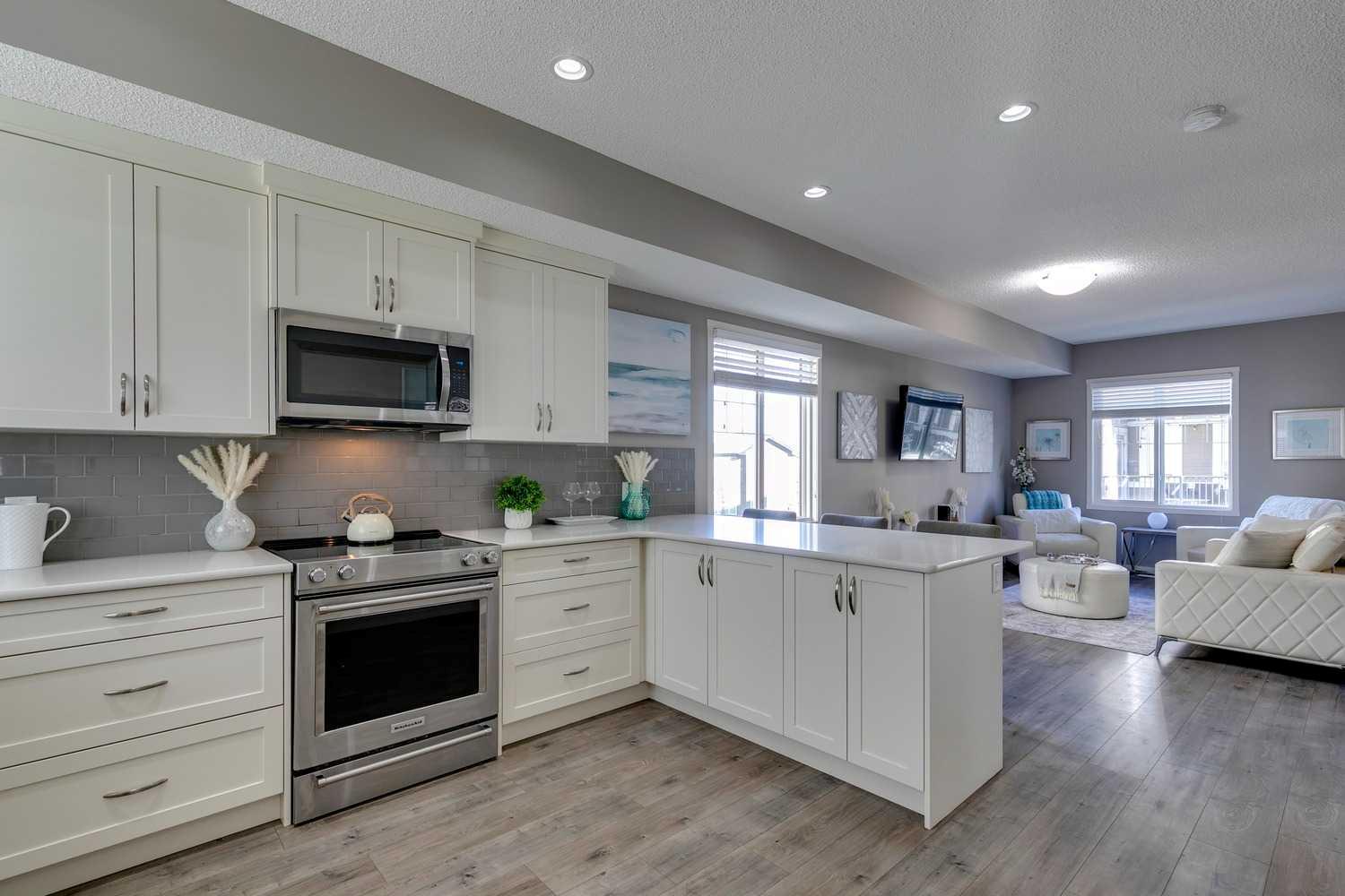 510 Nolanlake Villas NW, T3R 0Z7
