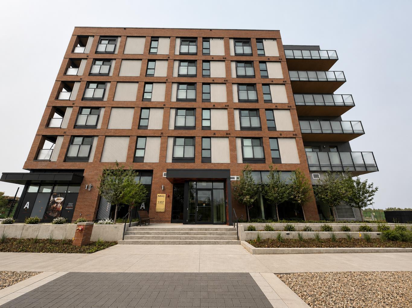 509, 3107 Warren Street NW, T3B 0M2