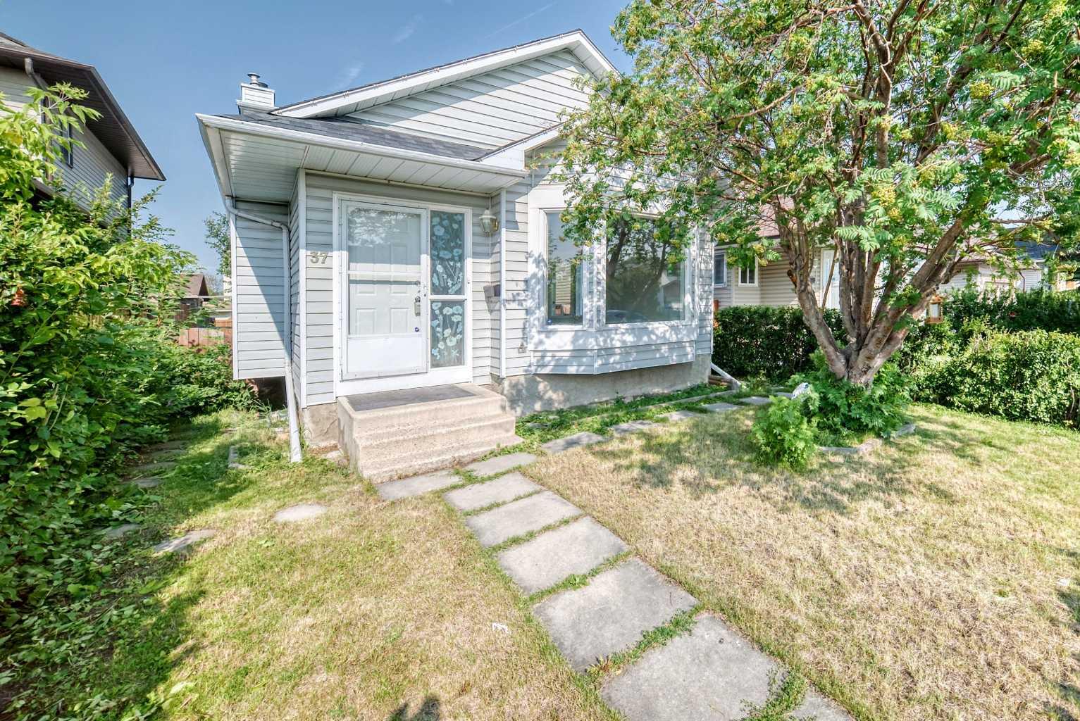 37 Martingrove Way NE, T3J 2T2