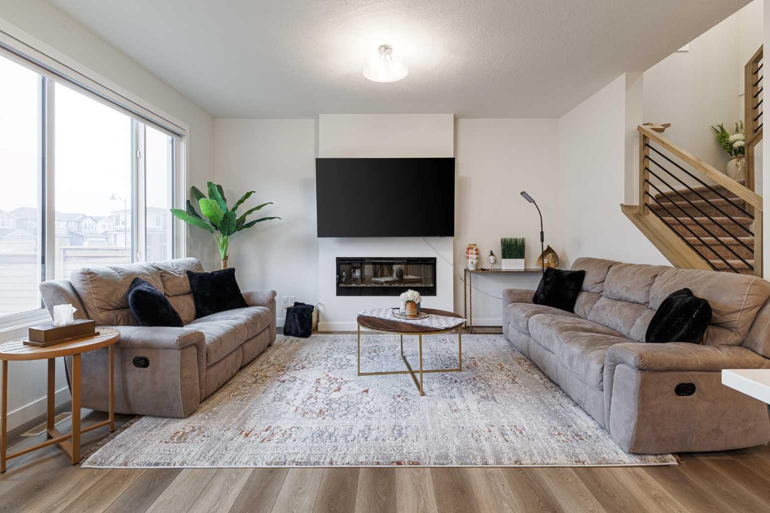 18 Legacy Reach Park SE, T2X 5C5