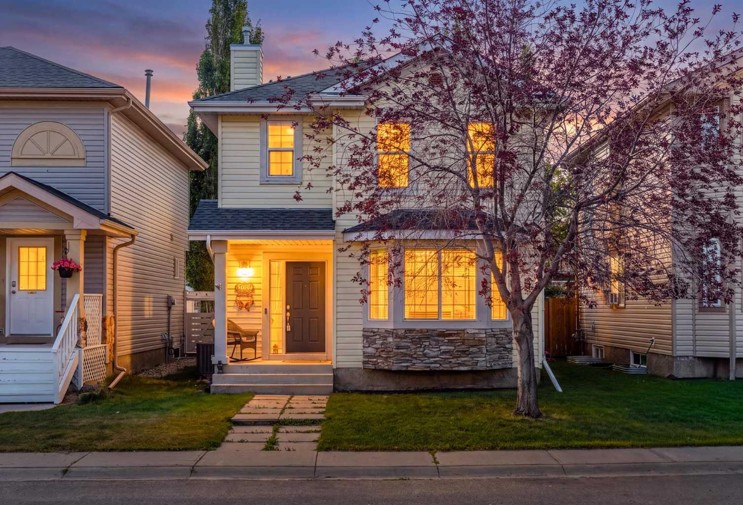176 Chaparral Ridge Circle SE, T2X3M6