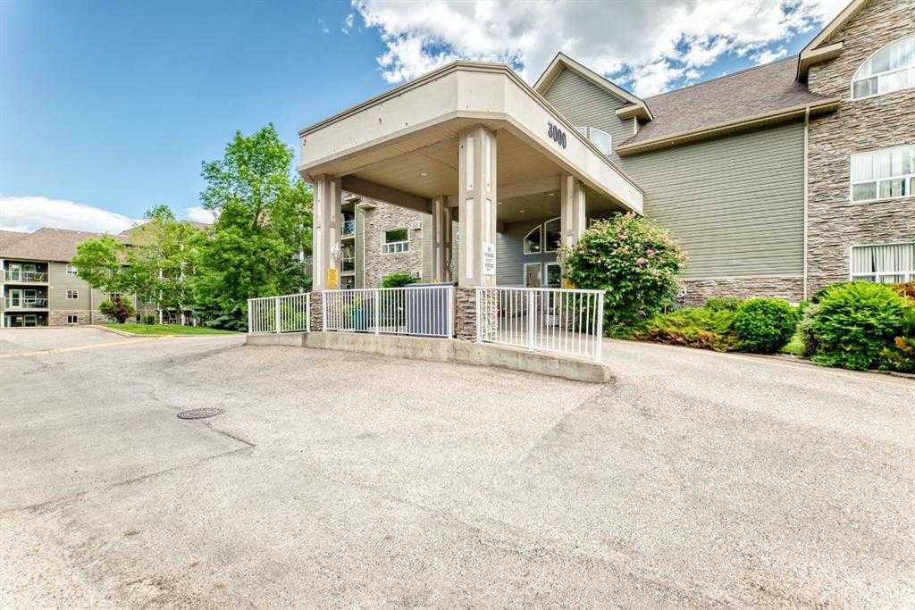3120, 3000 Millrise Point SW, T2W 3W4