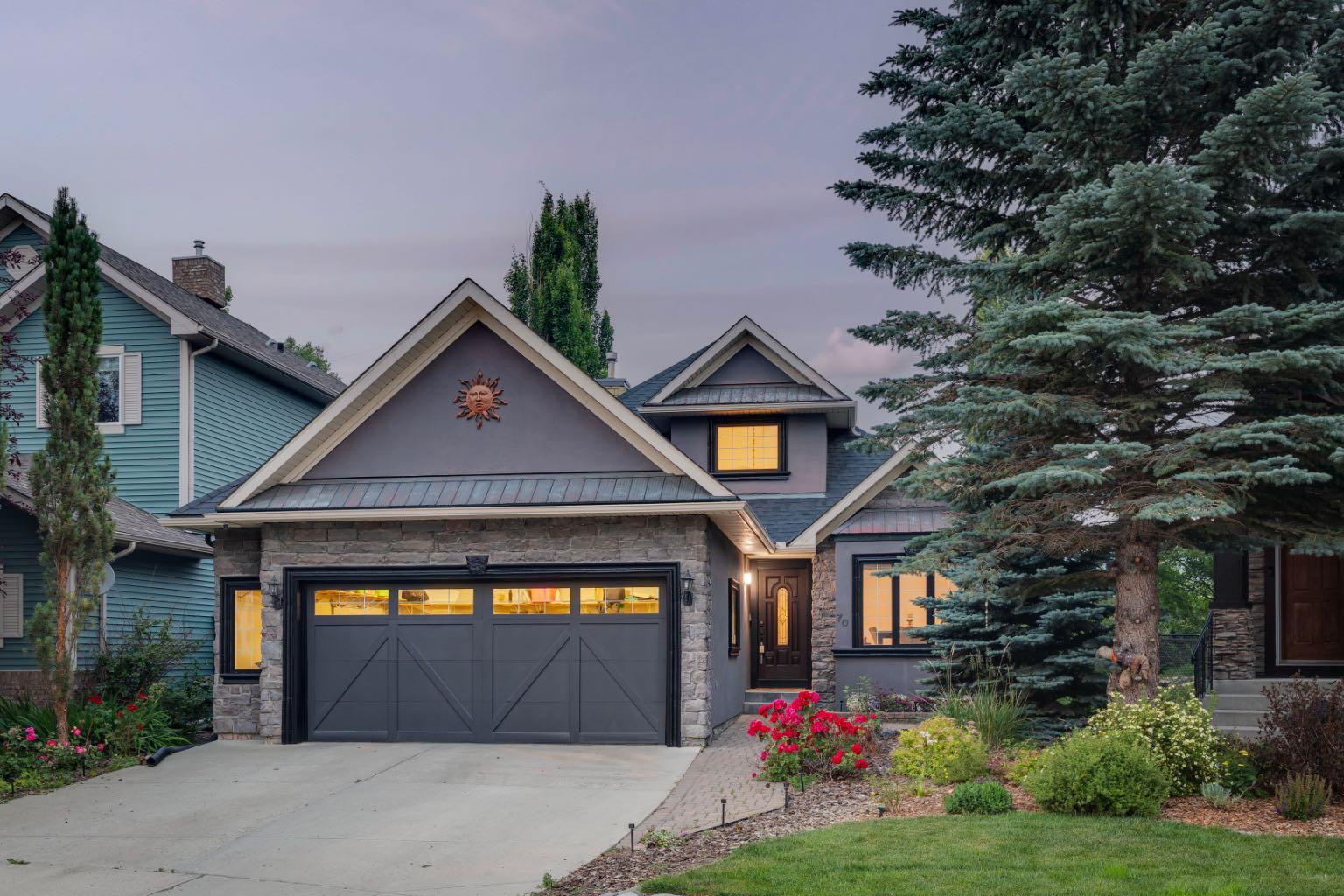 70 Discovery Ridge Court SW, T3H 4R3