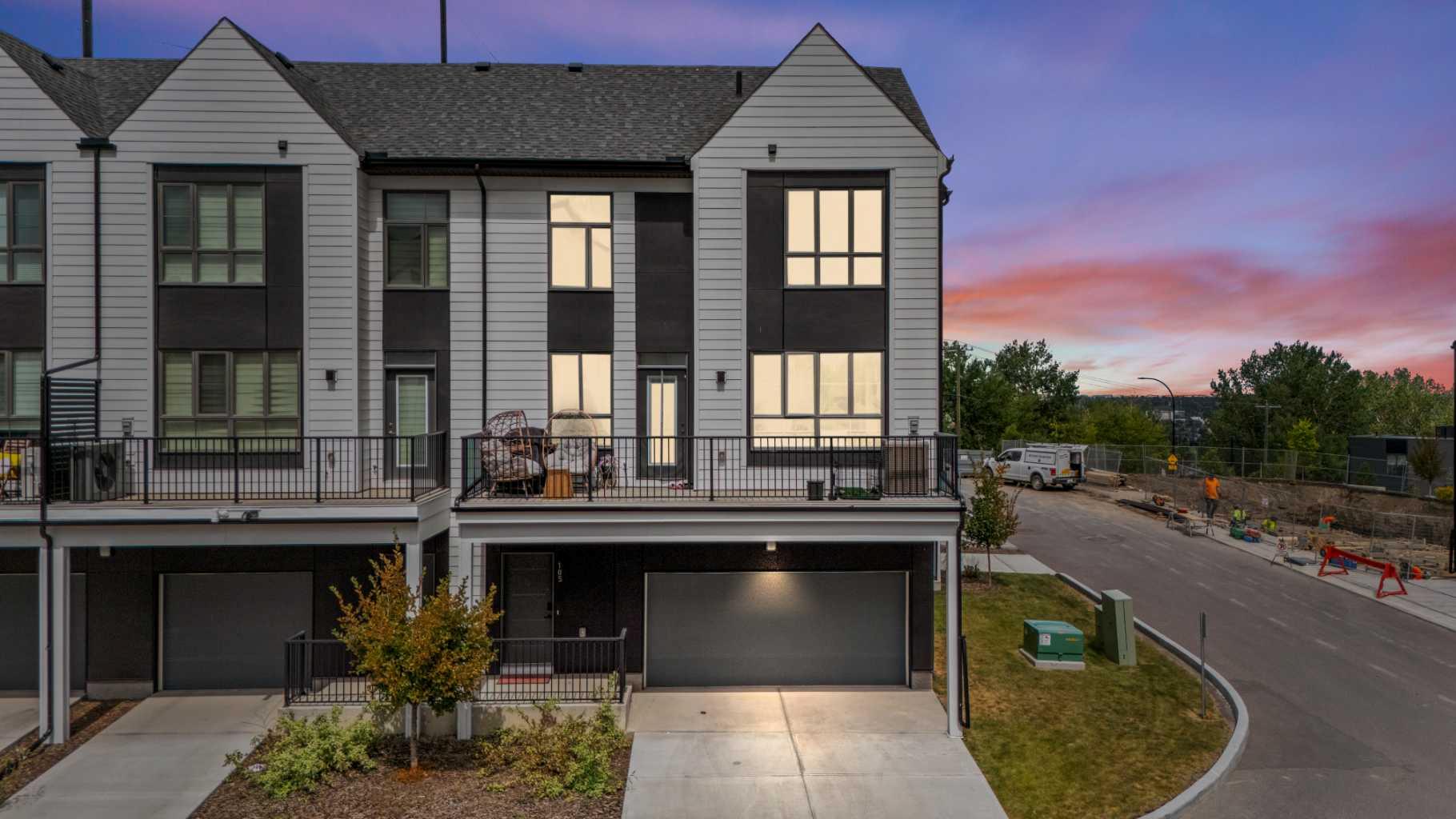 105 Sovereign Common SW, T3C 3Y3
