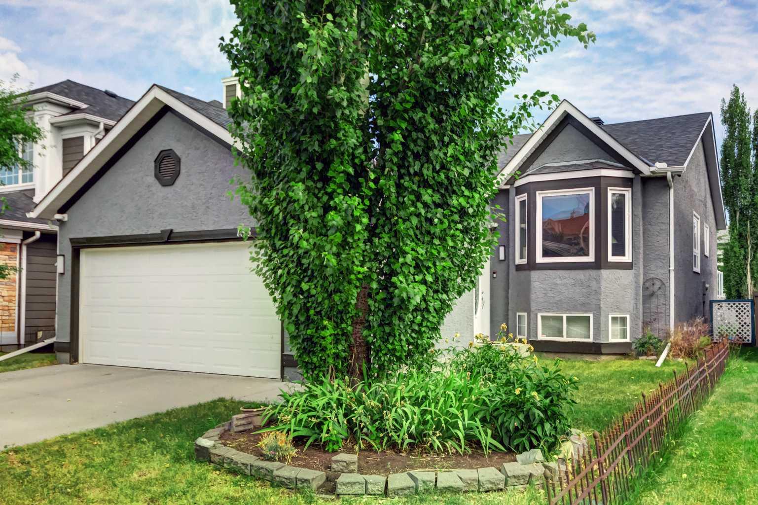 158 Somerset Close SW, T2Y3C5