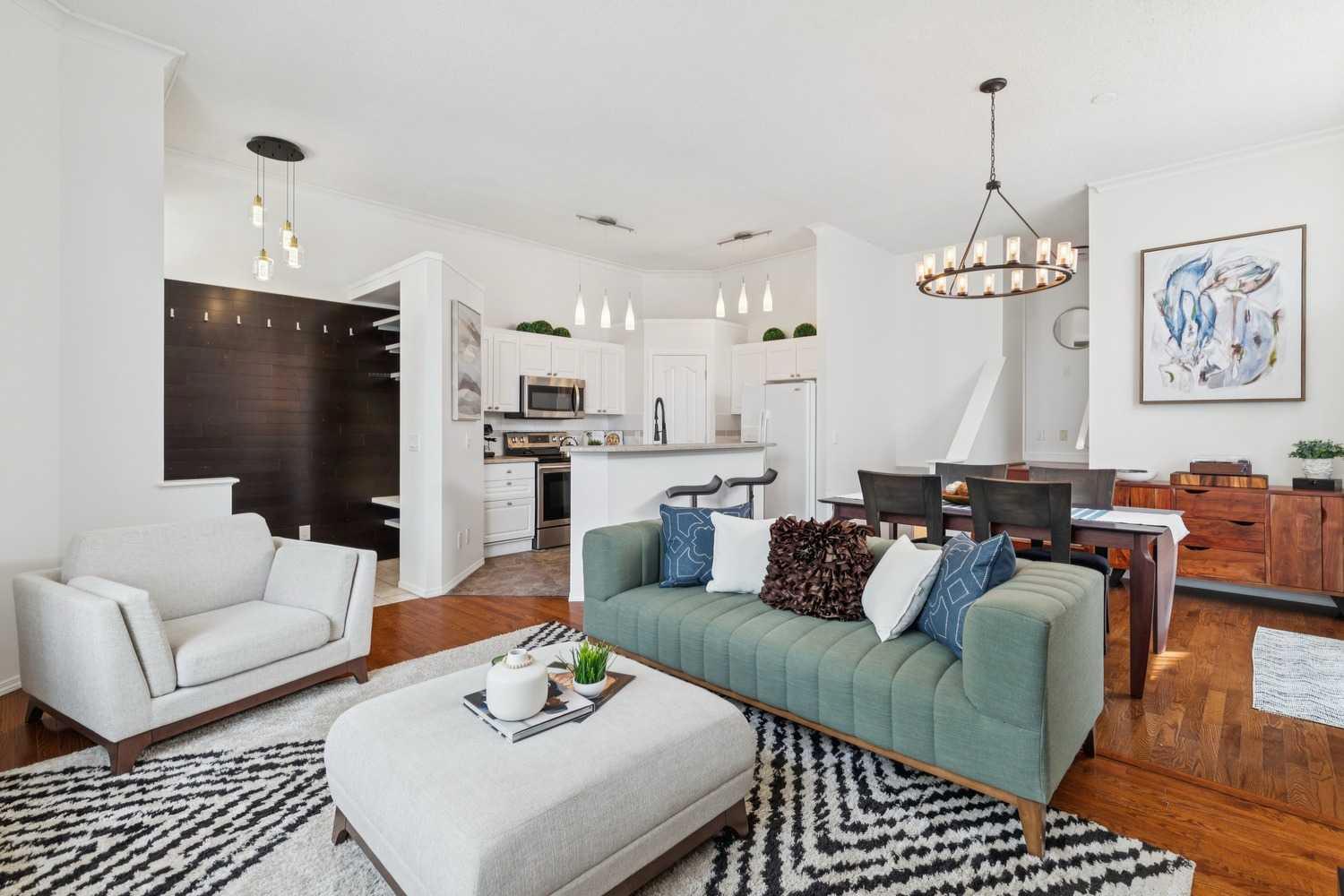 336 Mt Aberdeen Close SE, T2Z 3N4