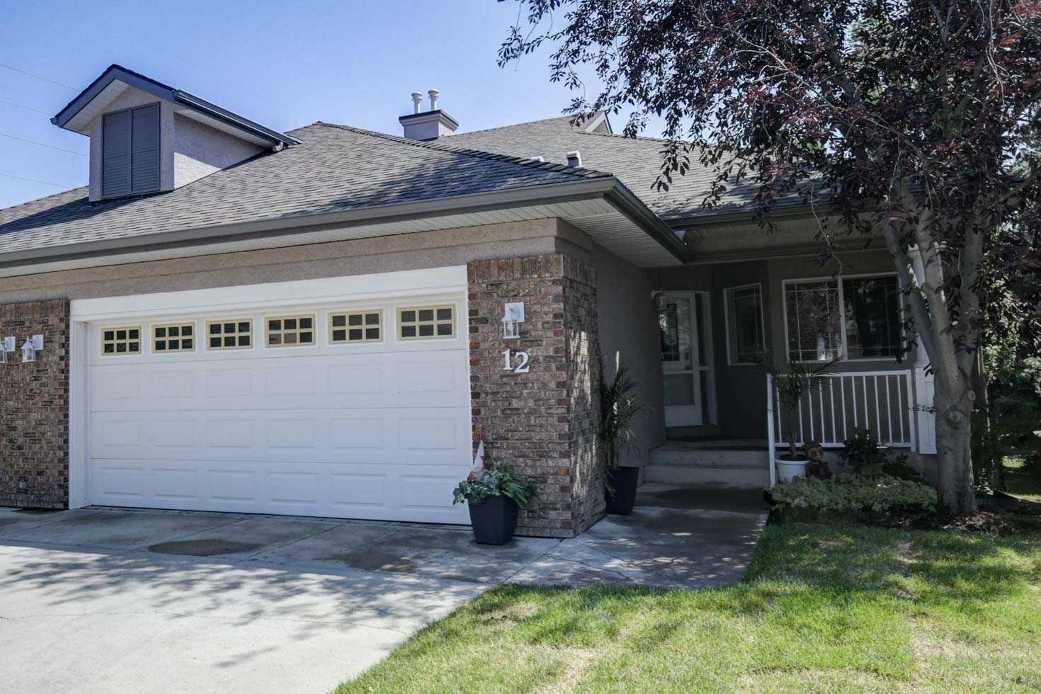 12 Straddock Villas SW, T3H 5C7