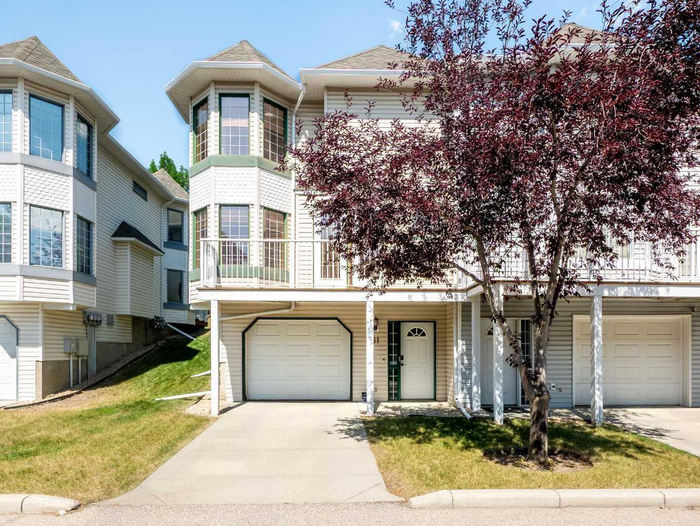 81 Prominence View SW, T3H 3M8