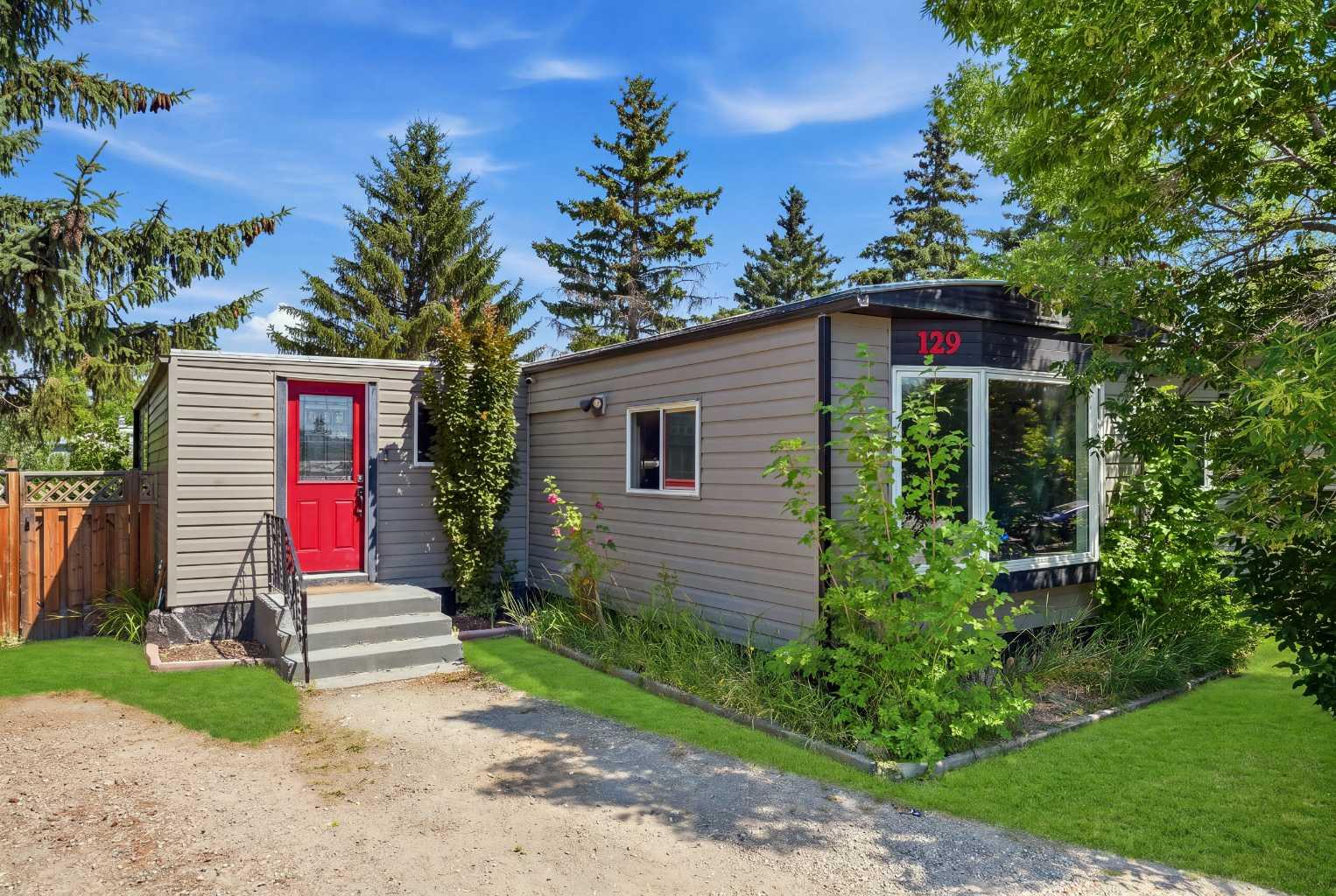 129 Big Hill Place SE, T4A 1P9