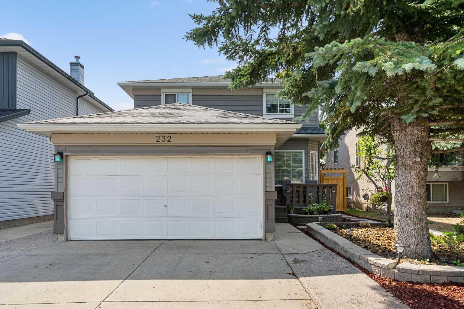 232 Harvest Glen Place NE, T3K 4J1