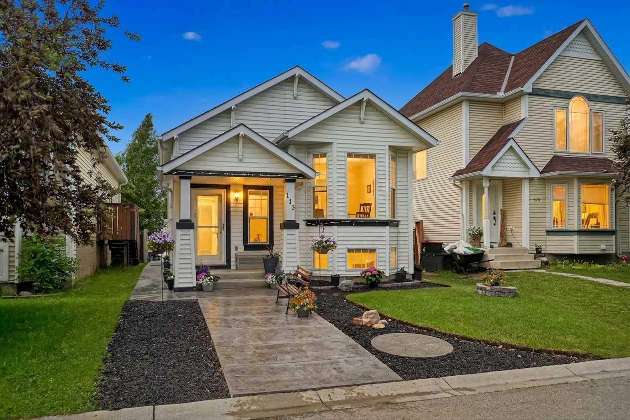 113 Mt Lorette Place SE, T2Z 2M1