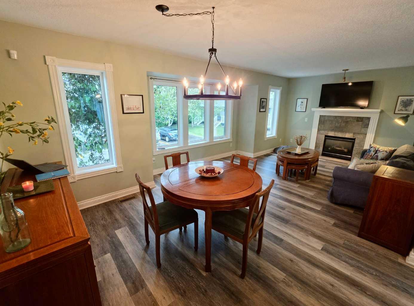 672 Killarney Glen Court SW, T3E 7H4