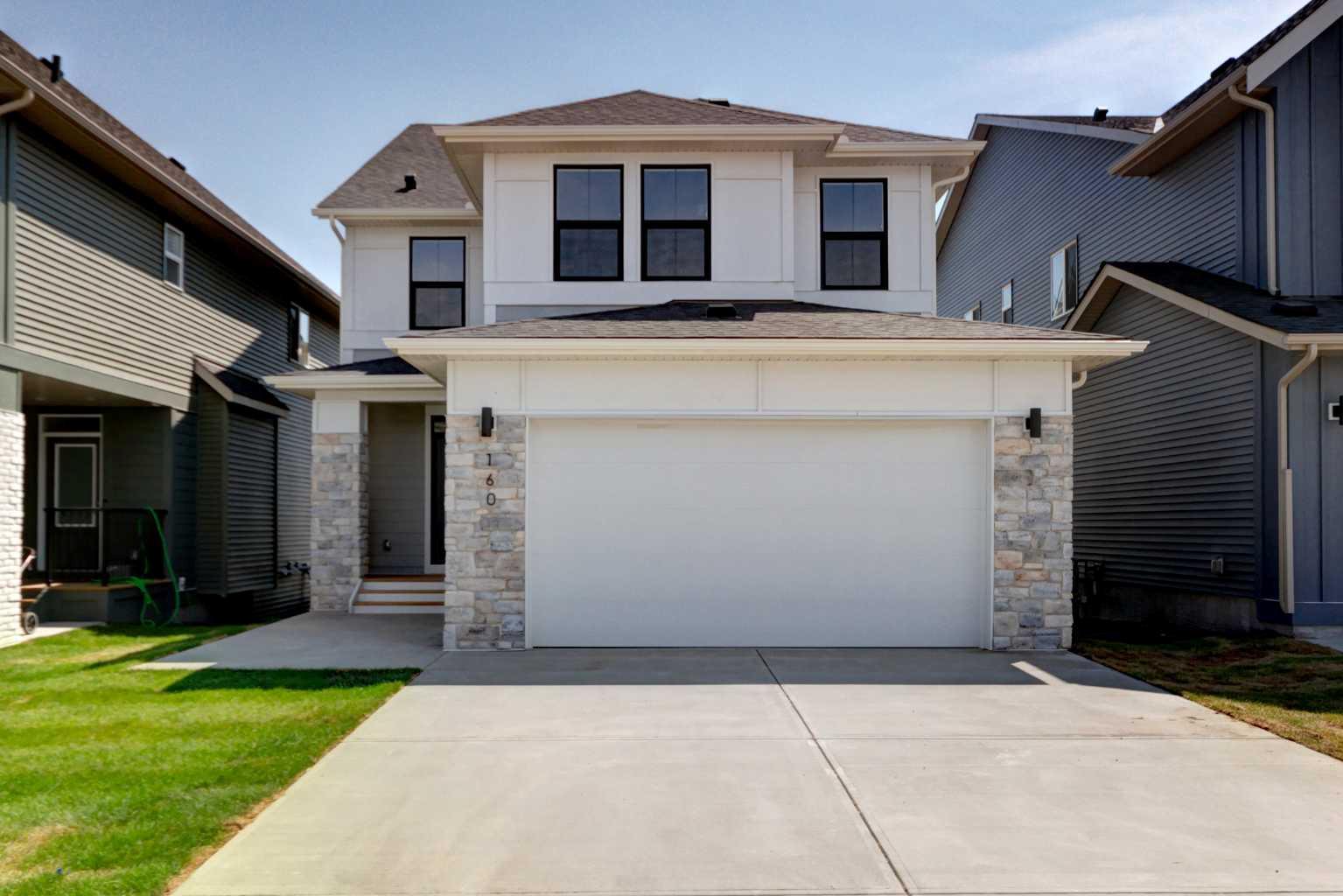 160 Copperhead Road SE, T2Z 5G8