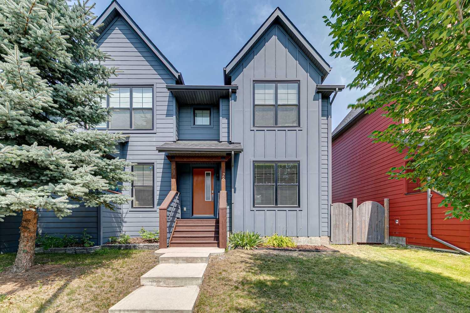 28 Walden Drive SE, T2X 0S6