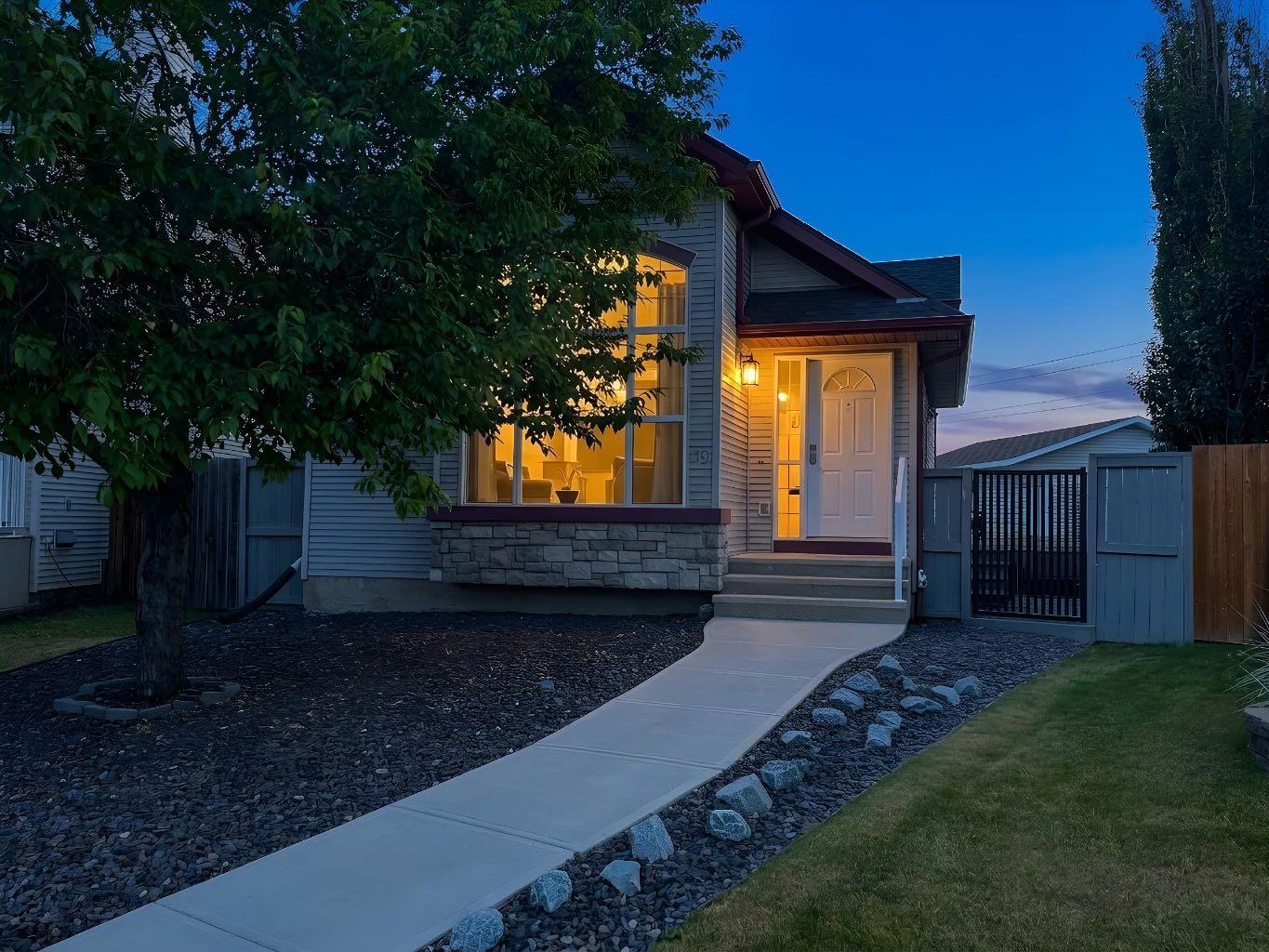 79 Cranberry Square SE, T3M 1J5