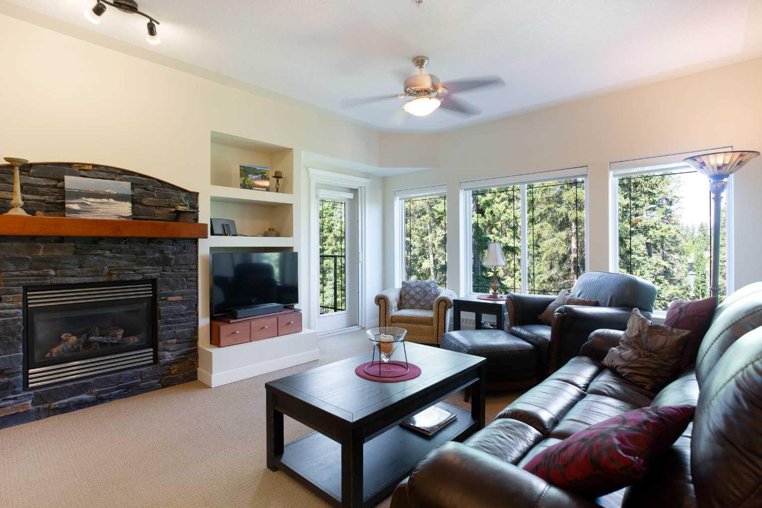 405, 10 Discovery Ridge Close SW, T3H 5X3