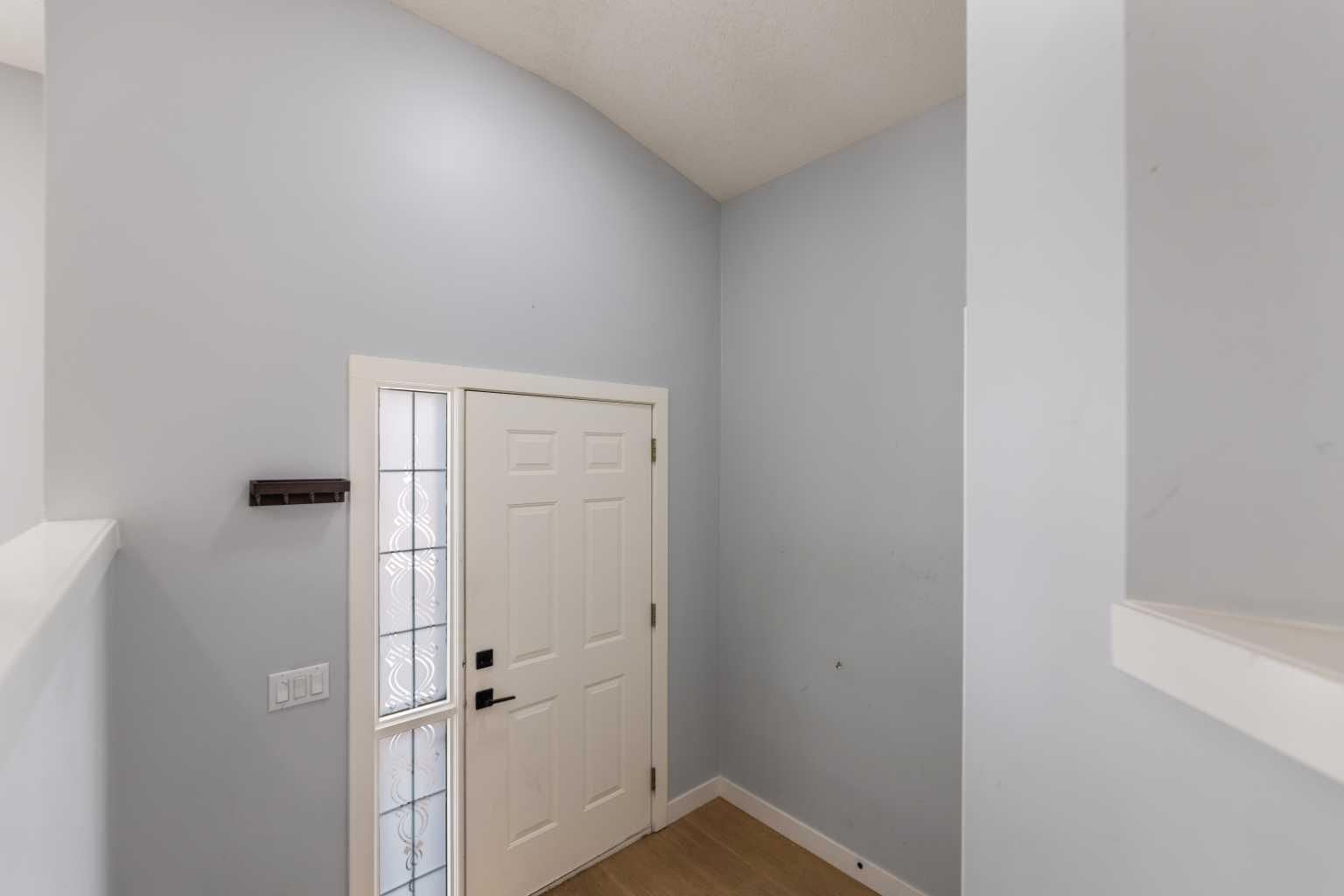 102 Martin Crossing Grove NE, T3J 3M5