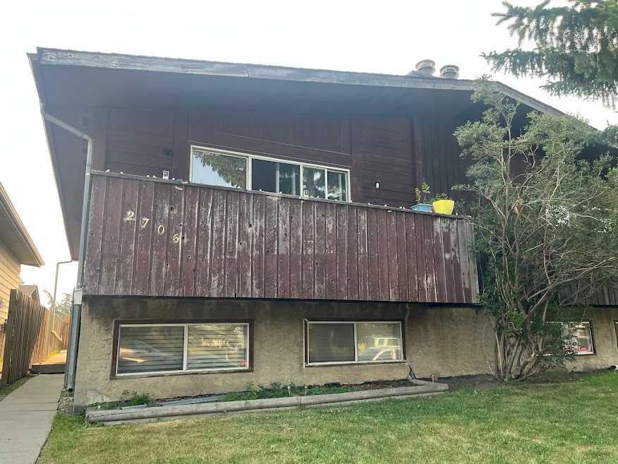 2706, 46 SE Street SE, T2B 2N8