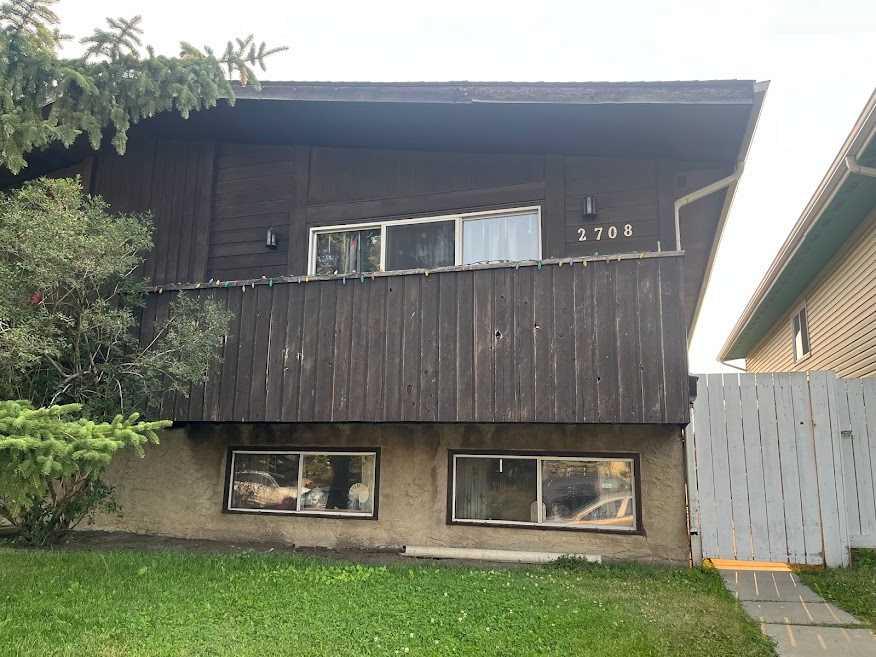 2708, 46 street Street SE, T2B 2N8
