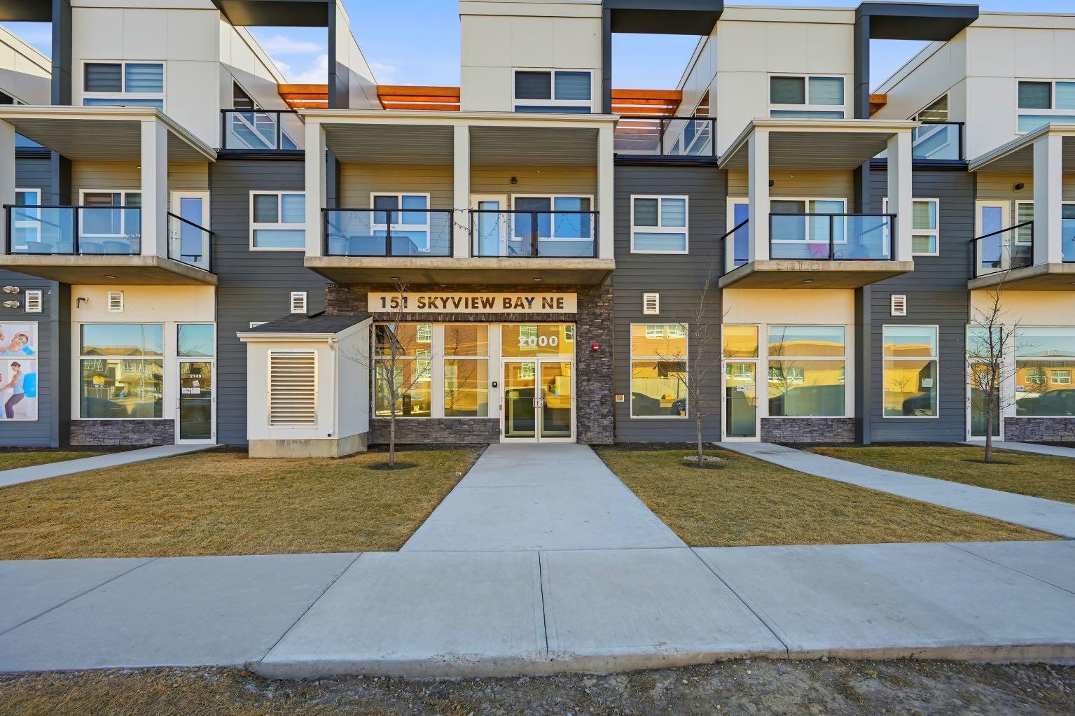 2216, 151 Skyview Bay NE, T3N 1N6
