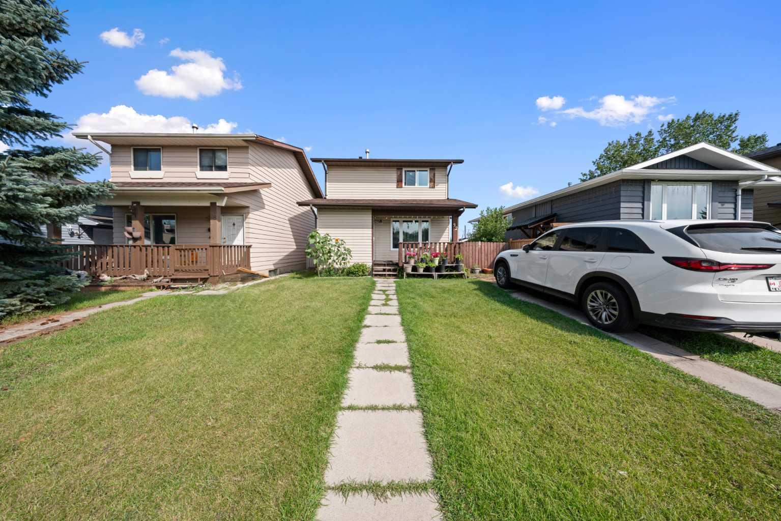 32 Shawmeadows Road SW, T2Y 1B2
