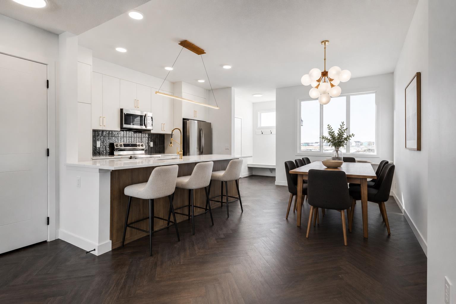 218 Greystone Boulevard, T4C 3K3
