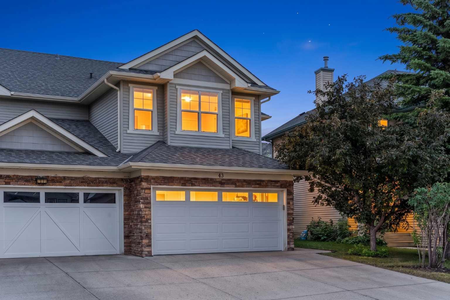43 Cougar Ridge Bay SW, T3H5C4