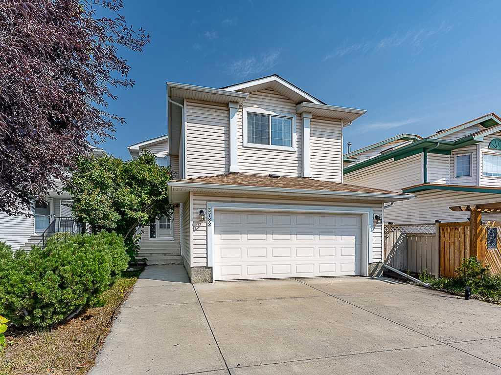 3782 Douglas Ridge Link SE, T2Z 3H7