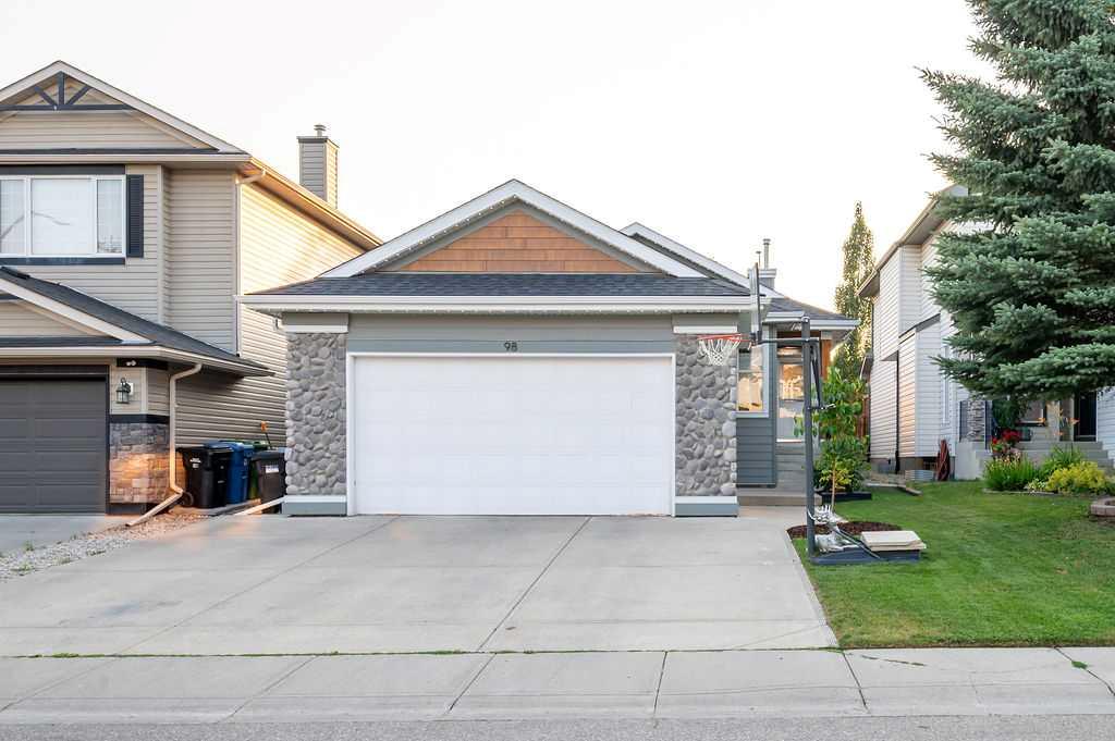 98 Chapala Grove SE, T2X 3V5