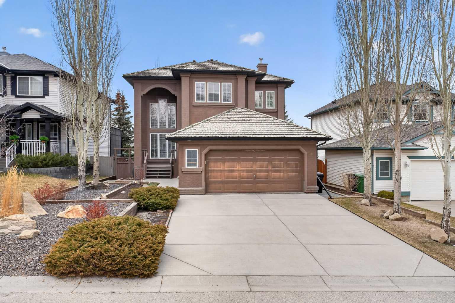 111 Valley Ponds Crescent NW, T3B 5T7
