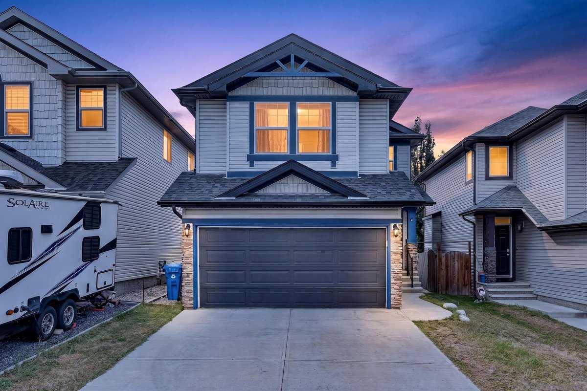 377 Panora Way NW, T3K 0V2