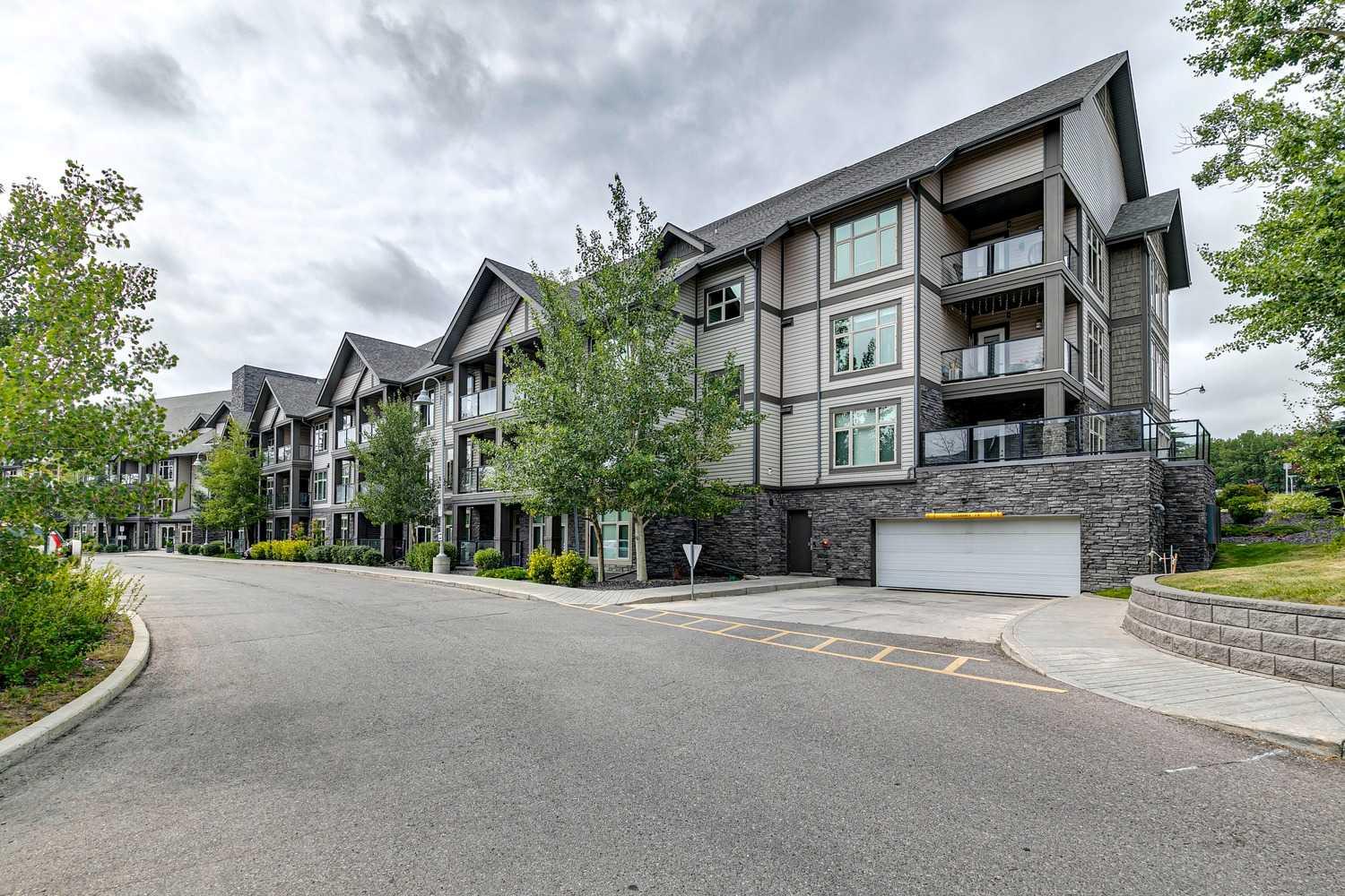 225, 15 Aspenmont Heights SW, T3H 0E3