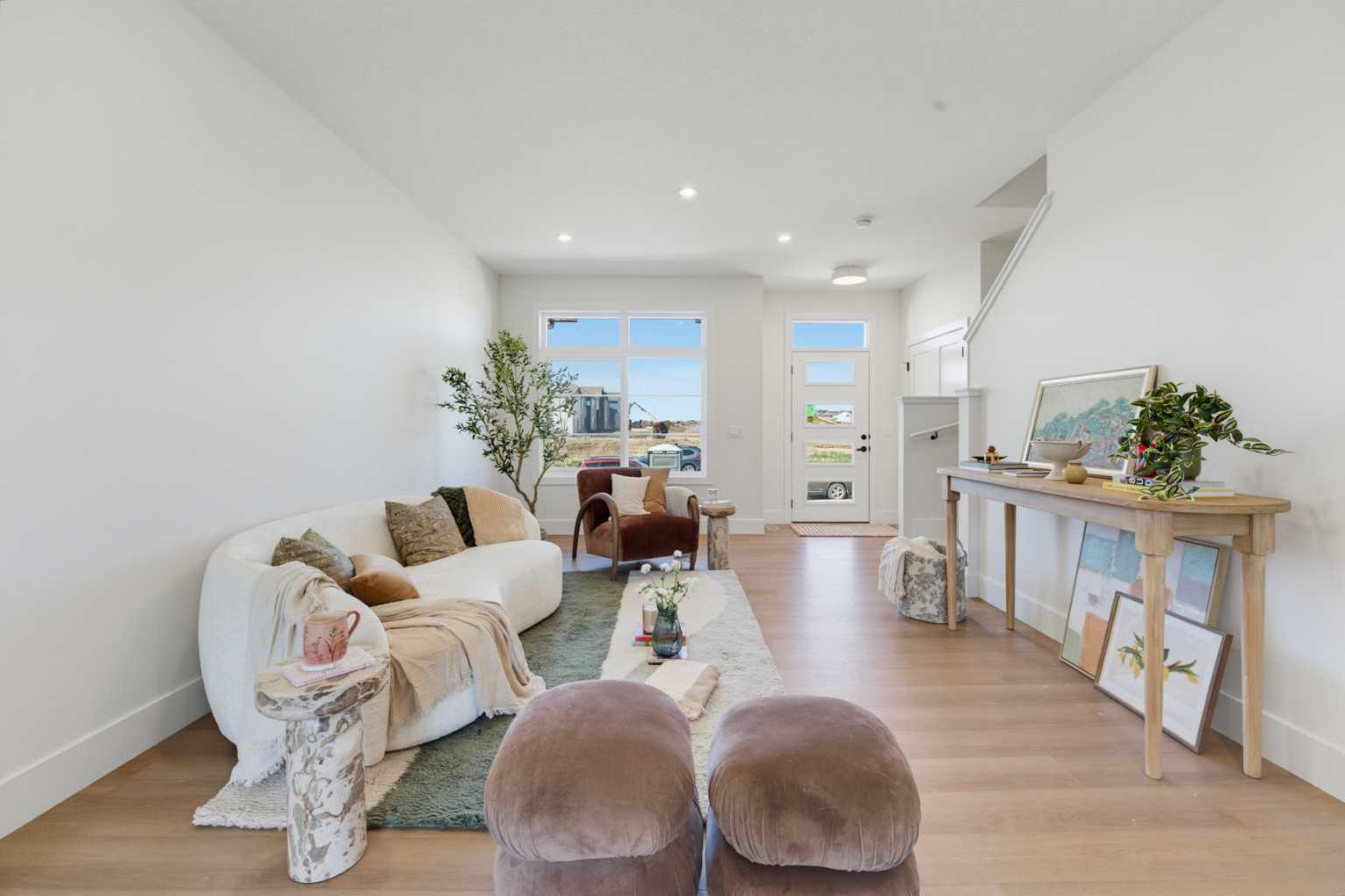 266 Greystone Boulevard, T4C 3P2