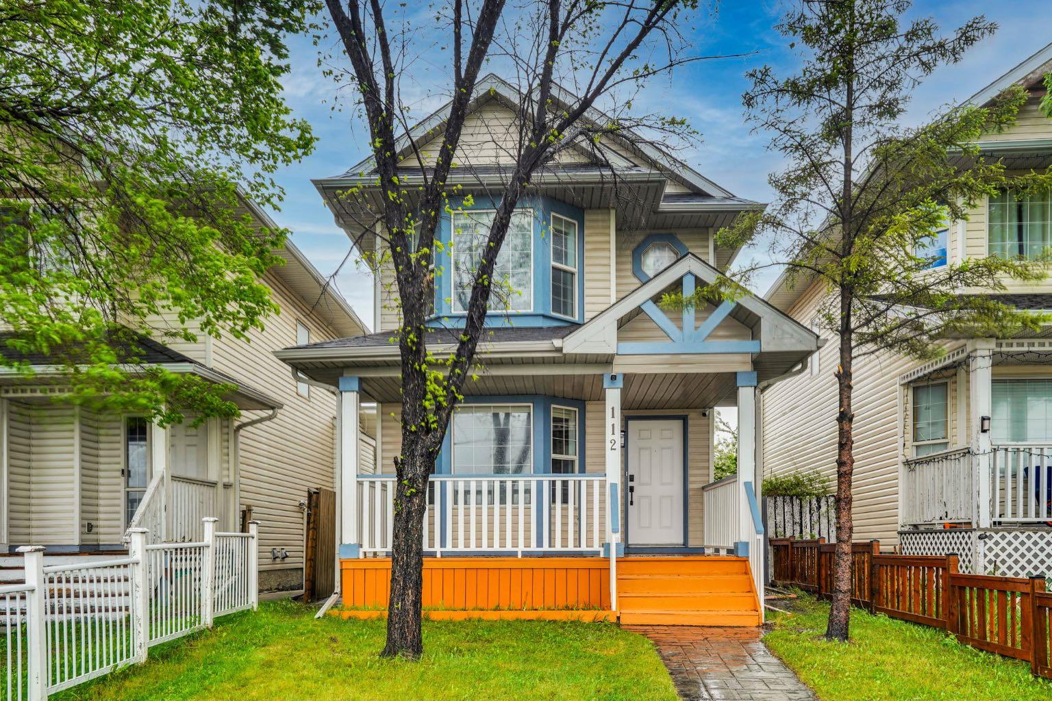 112 Martinglen Close NE, T3J 3N1