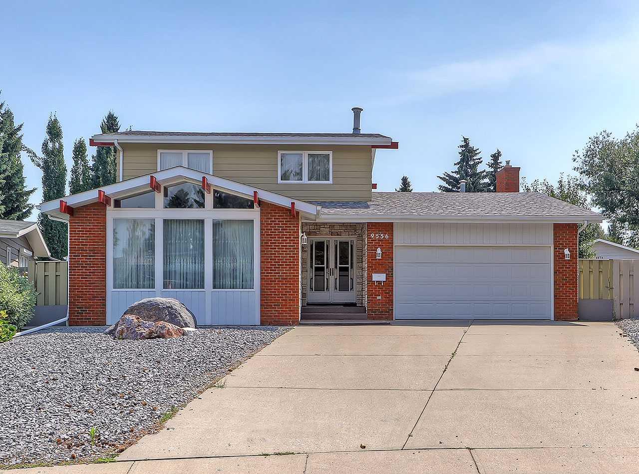 9556 Oakland Way SW, T2V 4G5