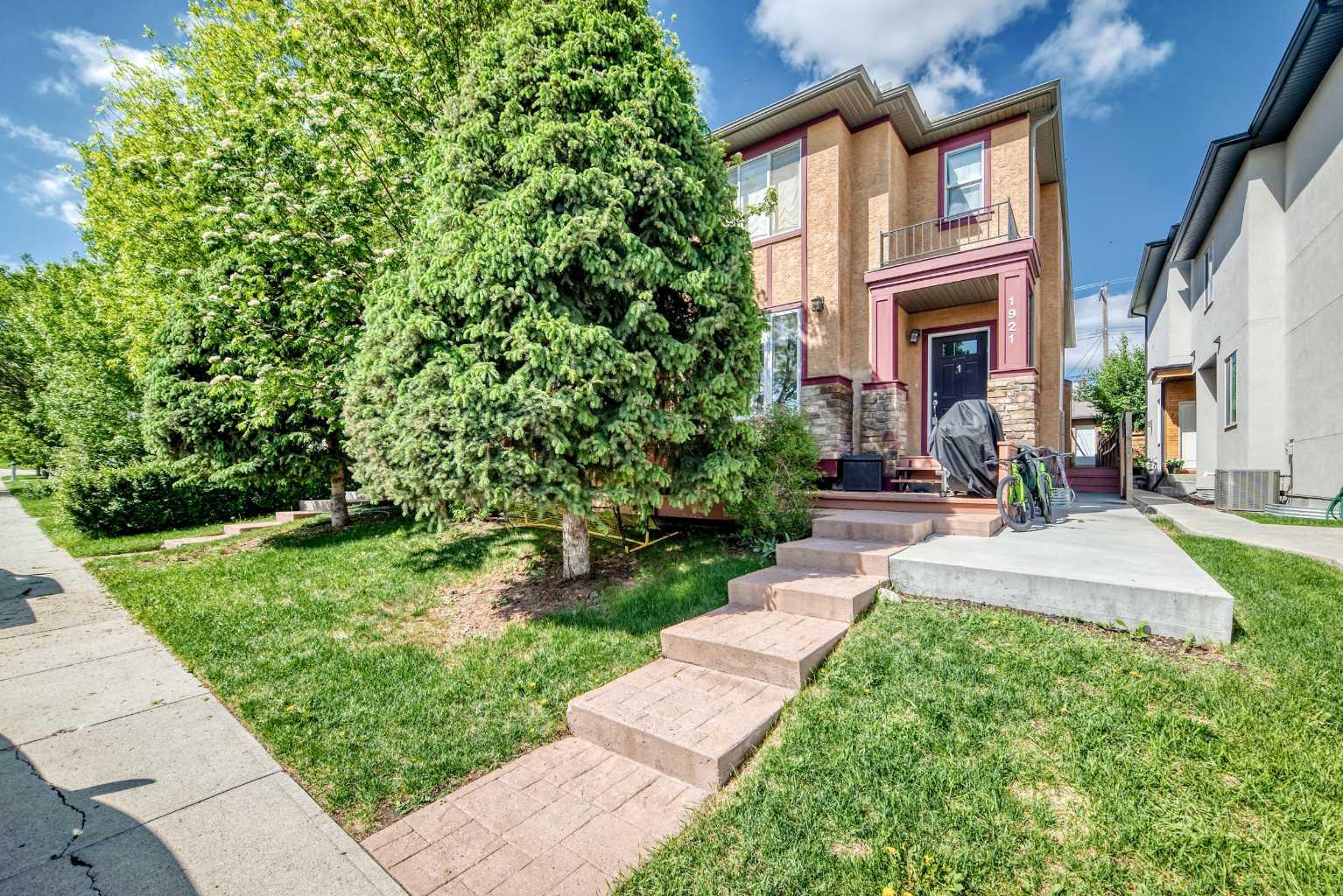 2, 1921 30 Street SW, T3E 2L5