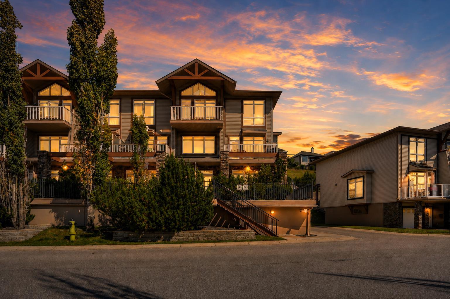 5, 148 Rockyledge View NW, T3G 5Y4