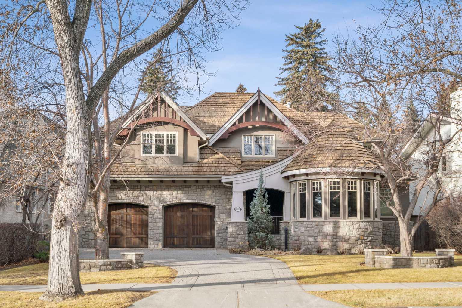 2905 Carleton Street SW, T2T 3L1