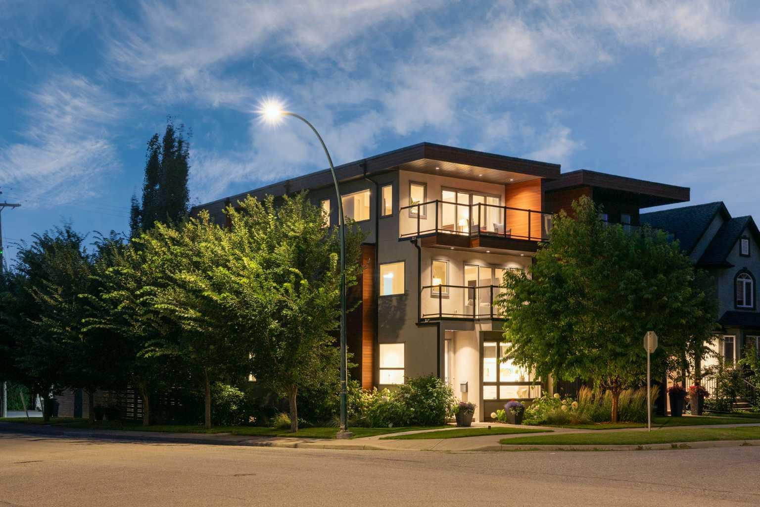 2201 Bowness Road NW, T2N 3L4