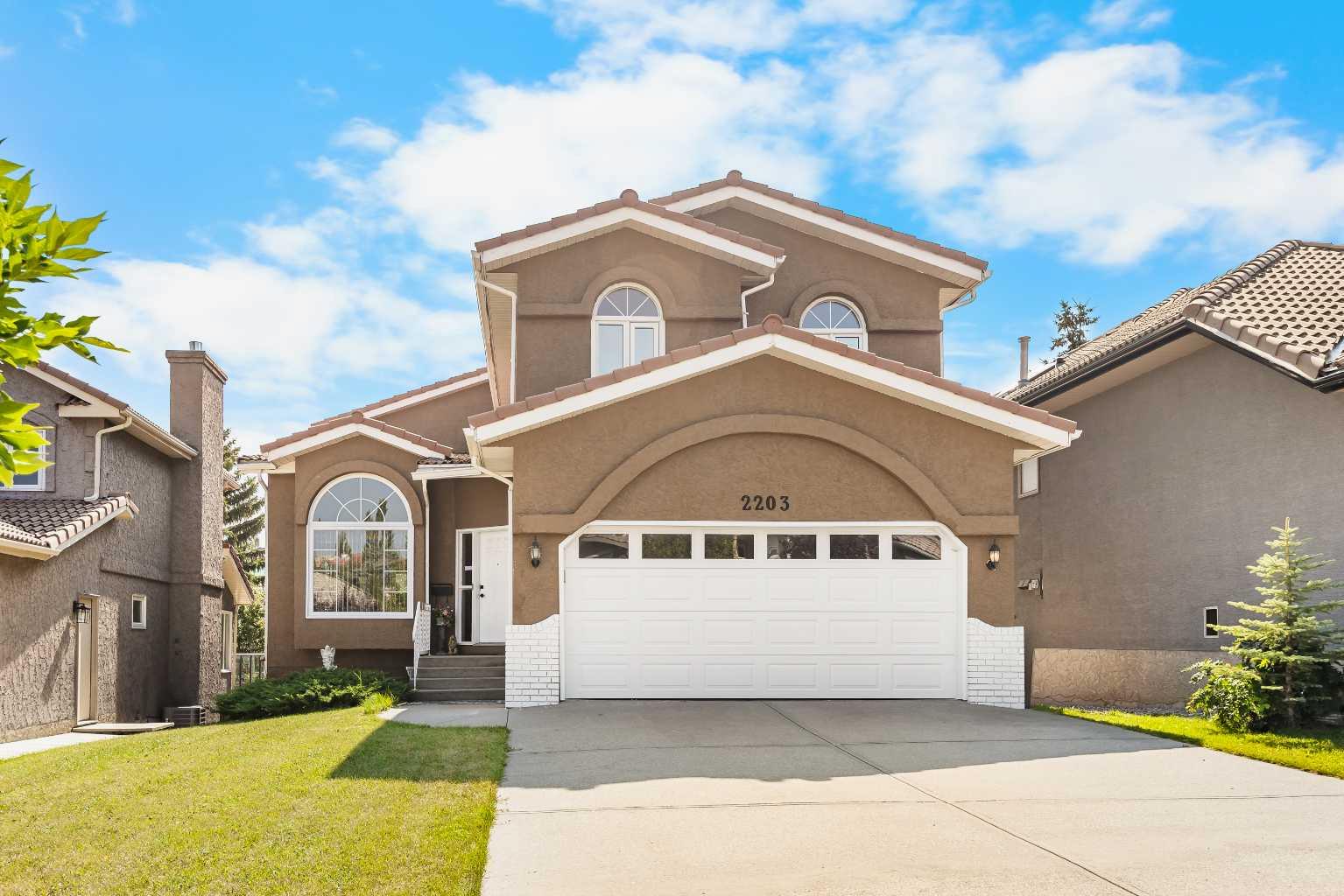 2203 Sirocco Drive SW, T3H 2T9