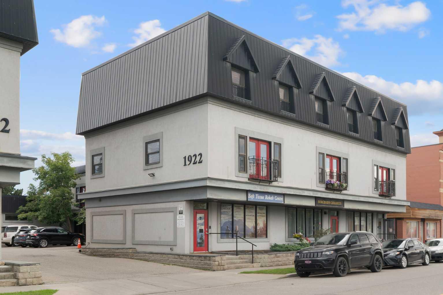 7, 1922 9 Avenue SE, T2G 0V2