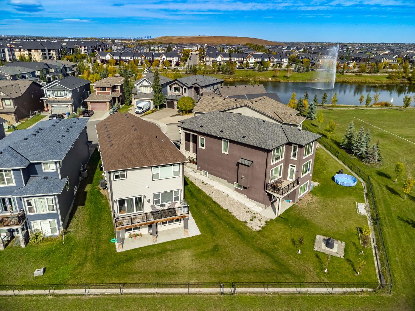 32 Legacy Cove SE, T2X0Y7