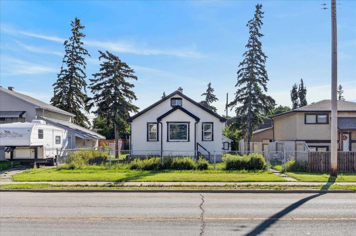 7438 Ogden Road SE, T2C1B8