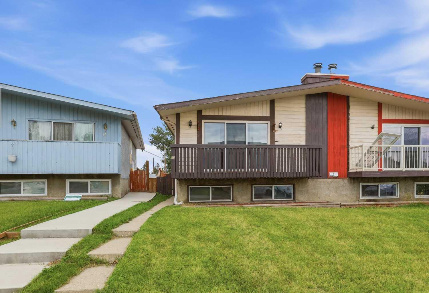 15 Doverville Way SE, T2B 2N6