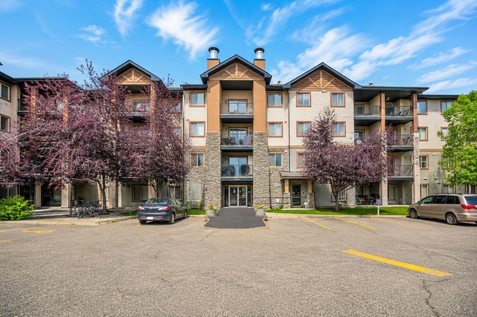 1407, 8 Bridlecrest Drive SW, T2Y 0H6