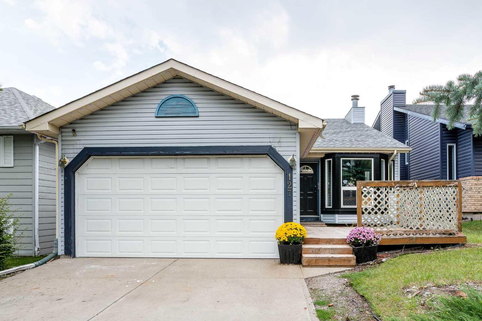127 Shawinigan Drive SW, T2Y 2W1