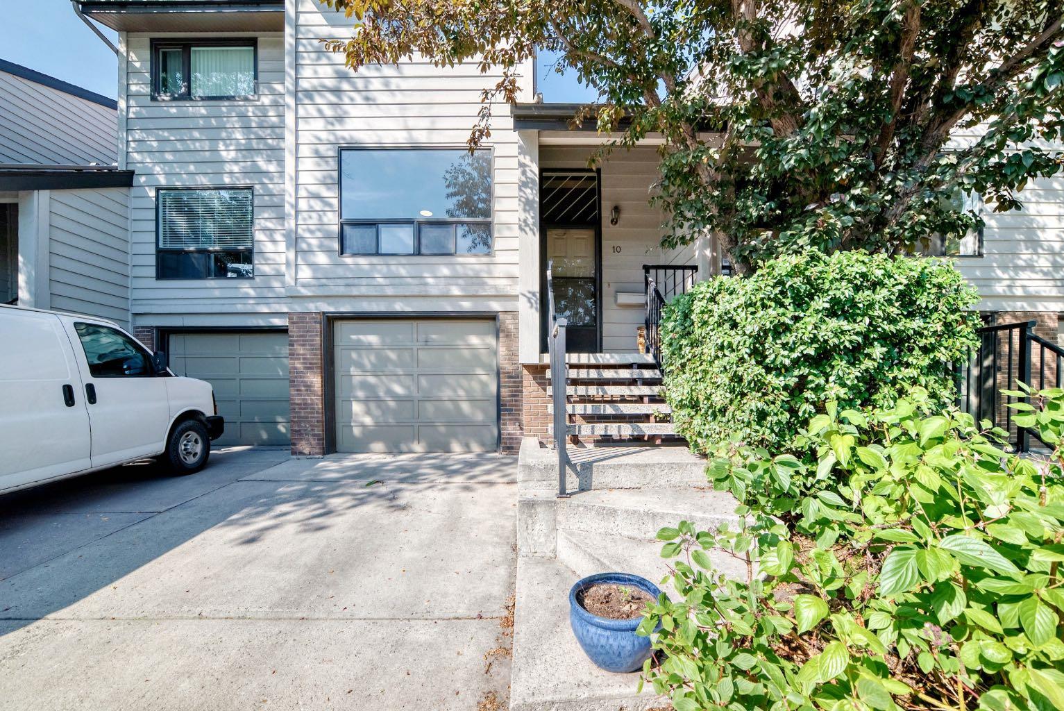 10, 3302 50 Street NW, T3A 2C6