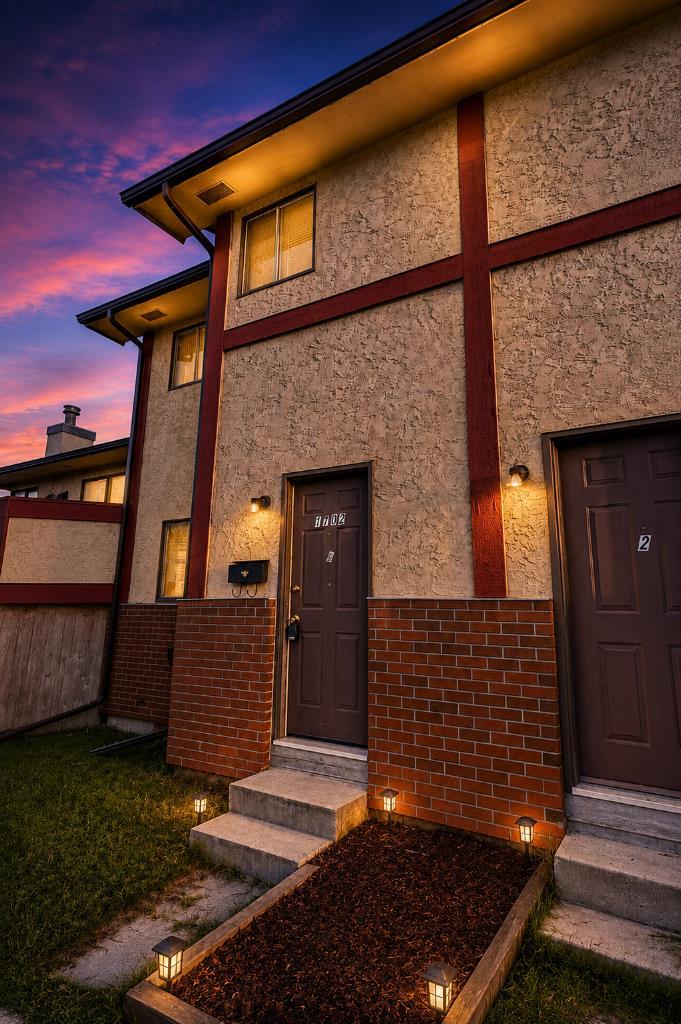 3, 1702 35 Street SE, T2A 1B5