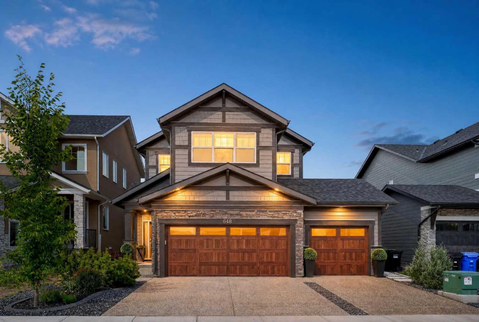 648 Legacy Woods Circle SE, T2X5A8
