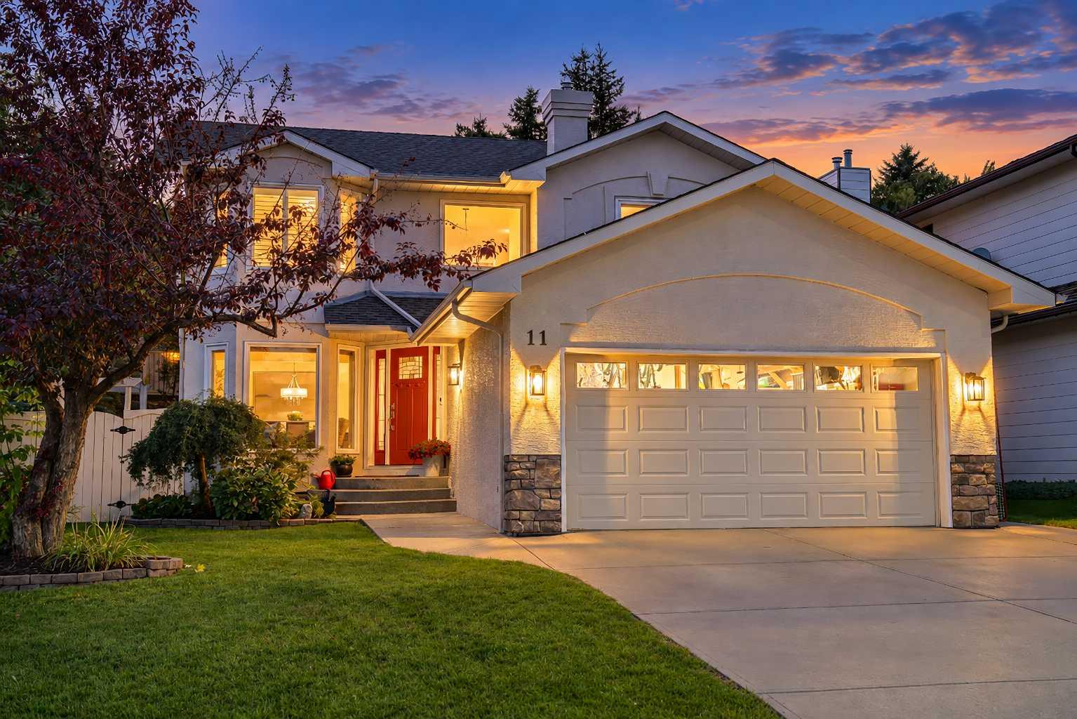 11 Sienna Hills Place SW, T3H2W1